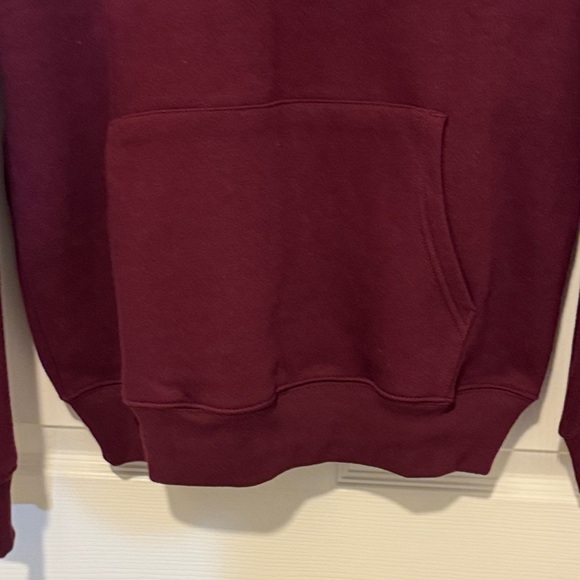 GAP Maroon Pullover with Logo - Picture 5 of 7